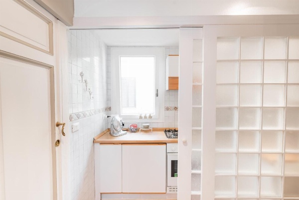 Pantheon Luxury House image 6