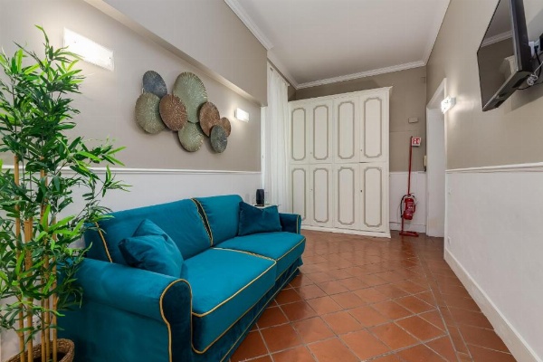 Pantheon Luxury House image 8