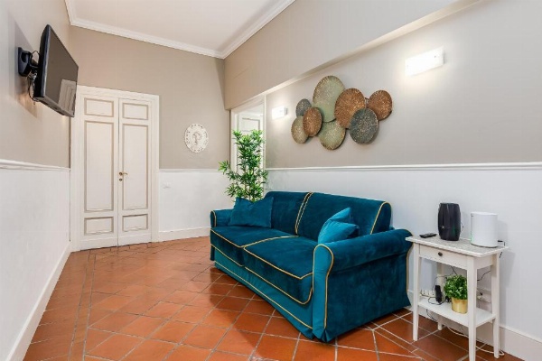 Pantheon Luxury House image 9